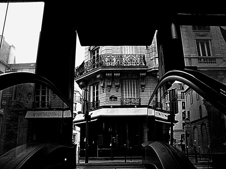 parijs 2012 metro haussmann saint lazare 3